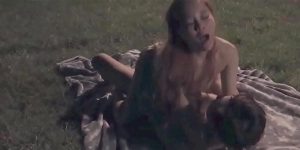 เยสแฟนร่านนอกบ้าน